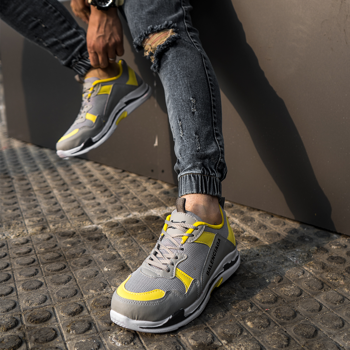 کفش ورزشی طوسی مردانه مدل Aribam