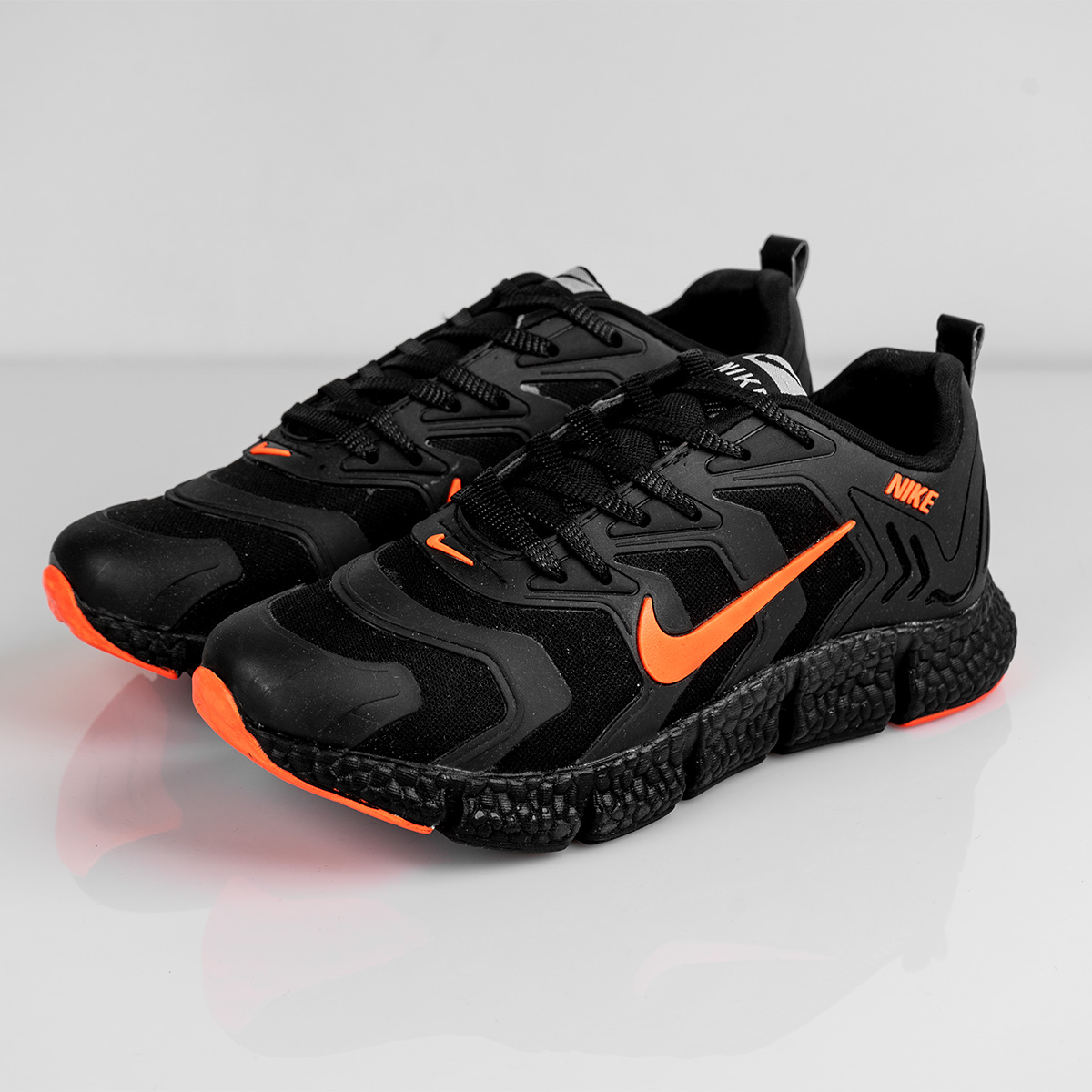 کفش ورزشی Nikeمردانه مشکی مدلArax