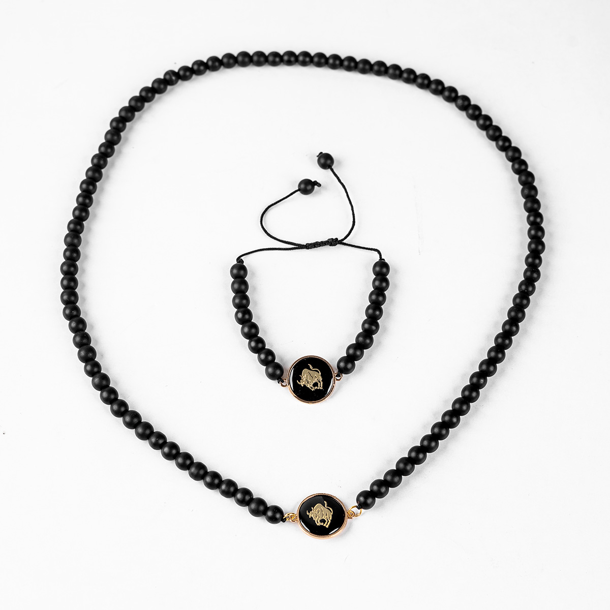 نیم ست مهره ای مشکی مدل Ordibehesht