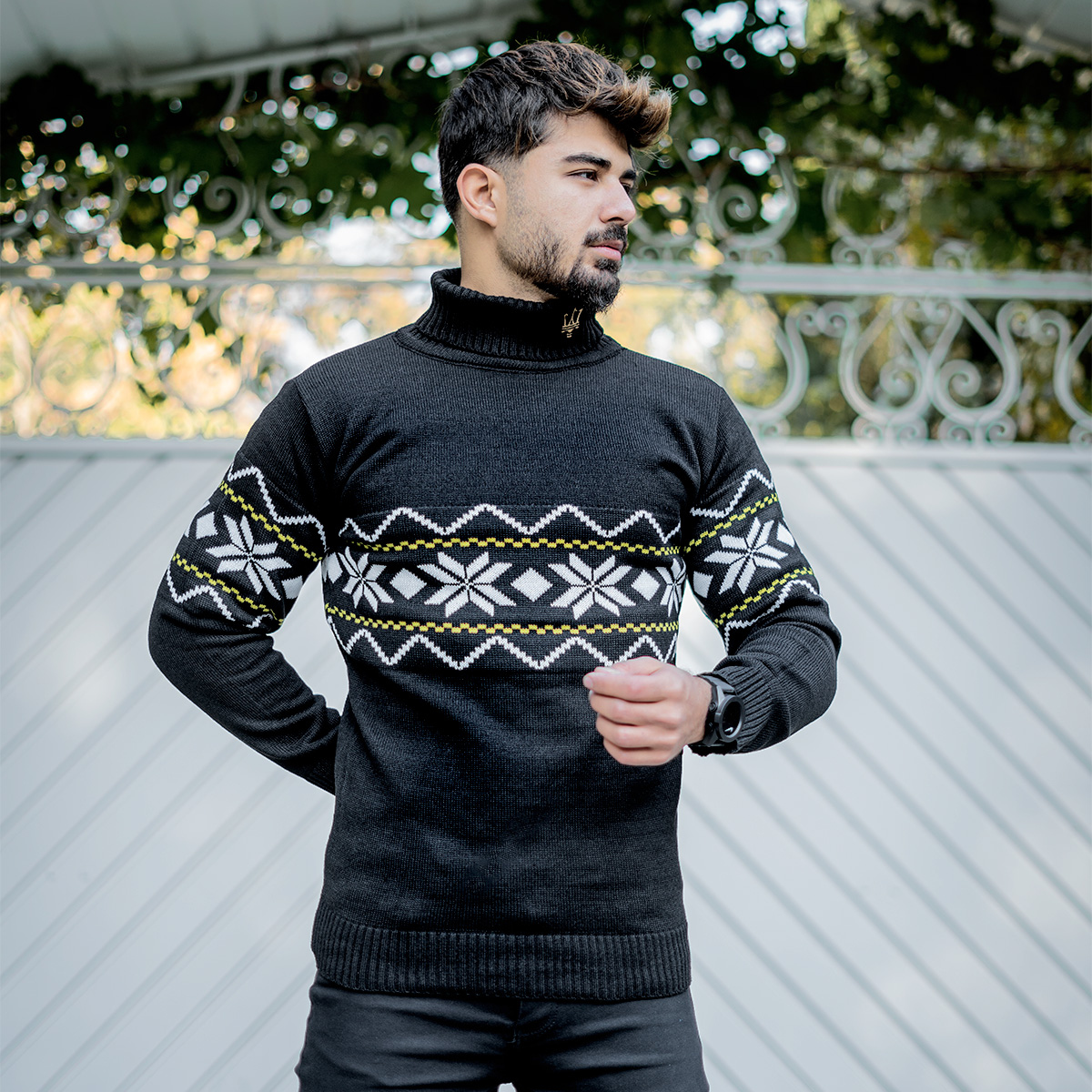 یقه اسکی مشکی حاشیه سفید زرد مدل Arja