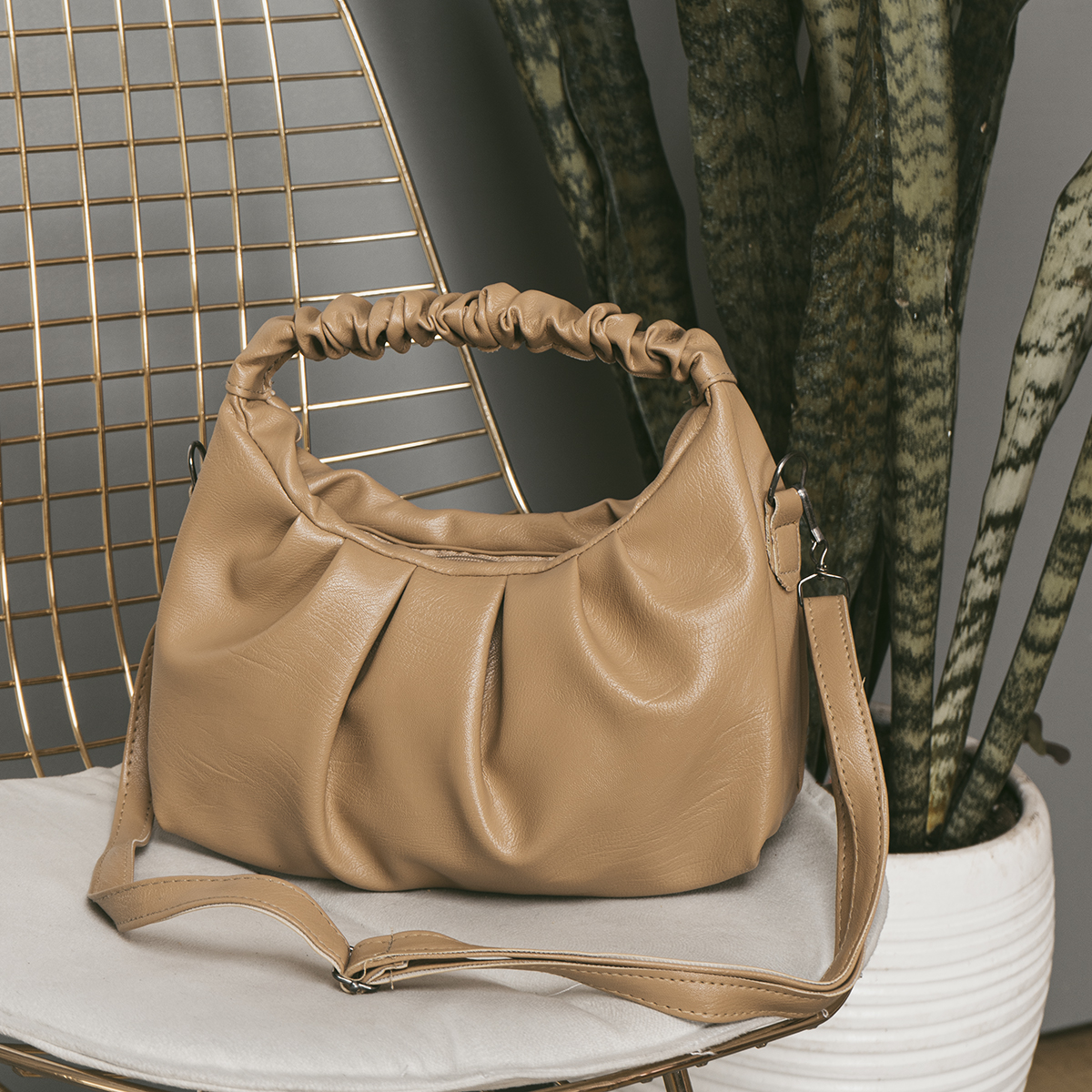 کیف دستی کرم دخترانه مدل Maren