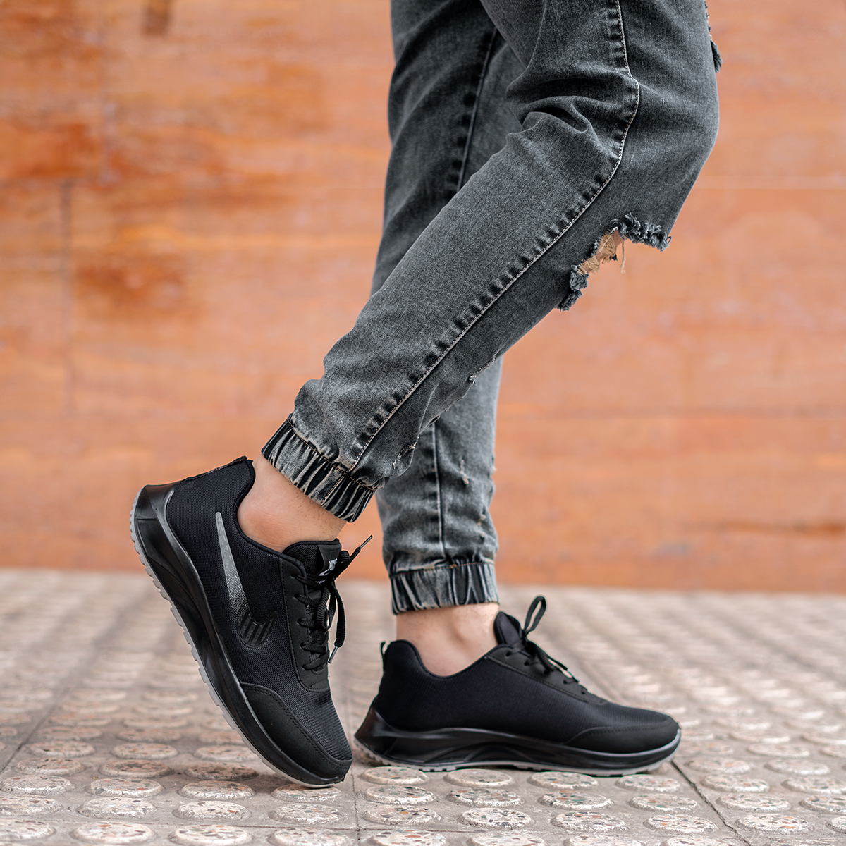 کفش ورزشی نایک مشکی مردانه مدلArdin