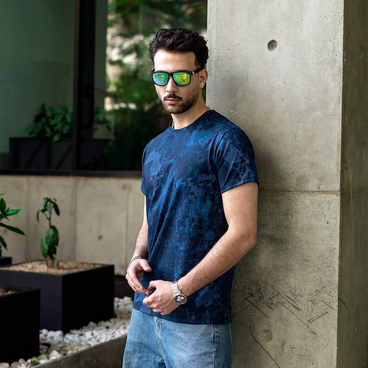 تیشرت مردانه سرمه ای آبرنگی مدل 61
