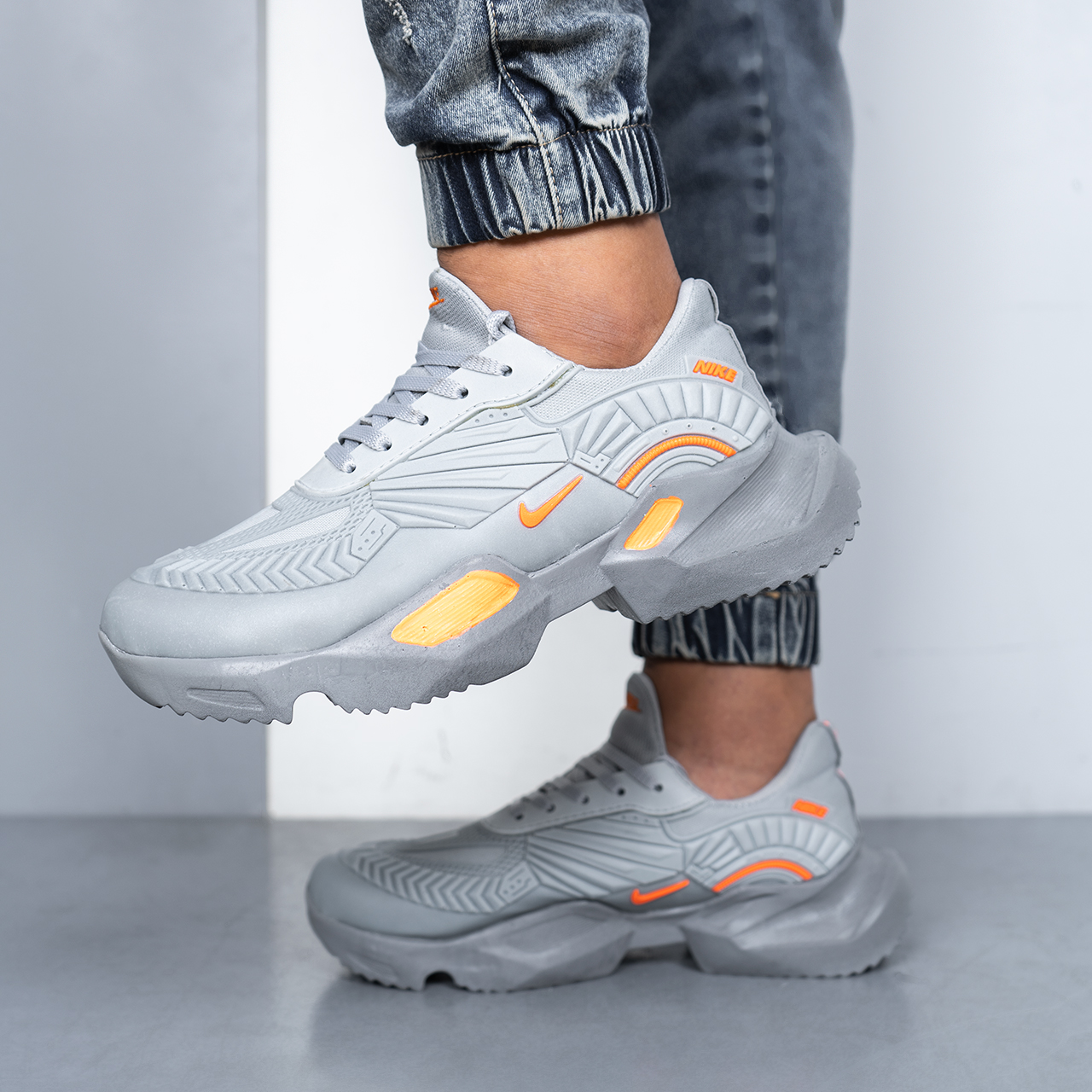 کفش مردانه نایک طوسی نارنجی مدل FANTON