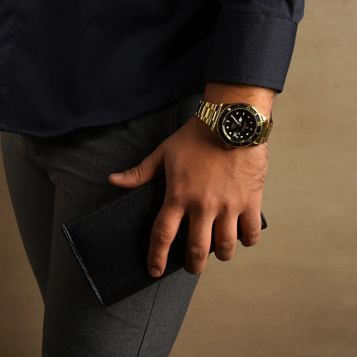 ساعت رولکس طلایی صفحه مشکی مردانه مدل 435