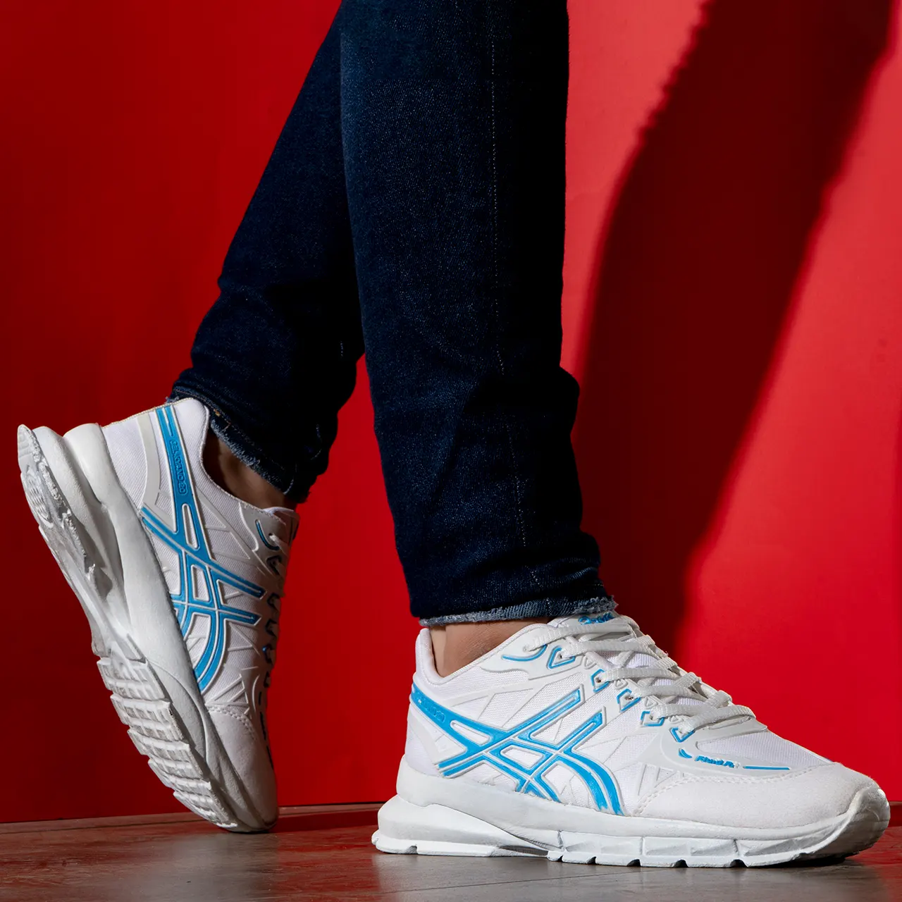 کفش ورزشی مردانه اسیکس سفید-آبی مدل Kaloni