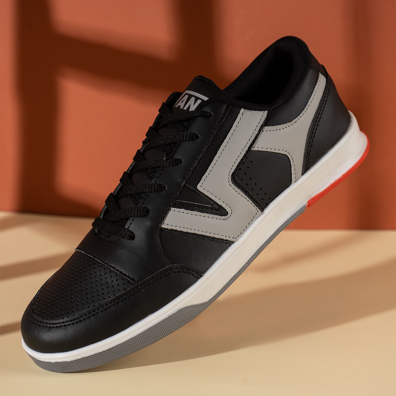 کفش تخت مردانه مشکی طوسی مدل Weto