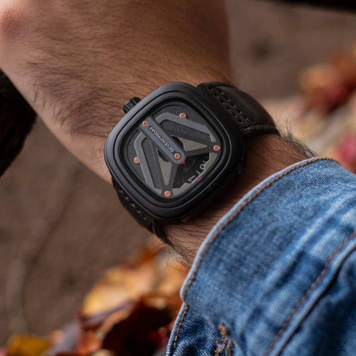 ساعت sevenfriday مشکی مدل Etro
