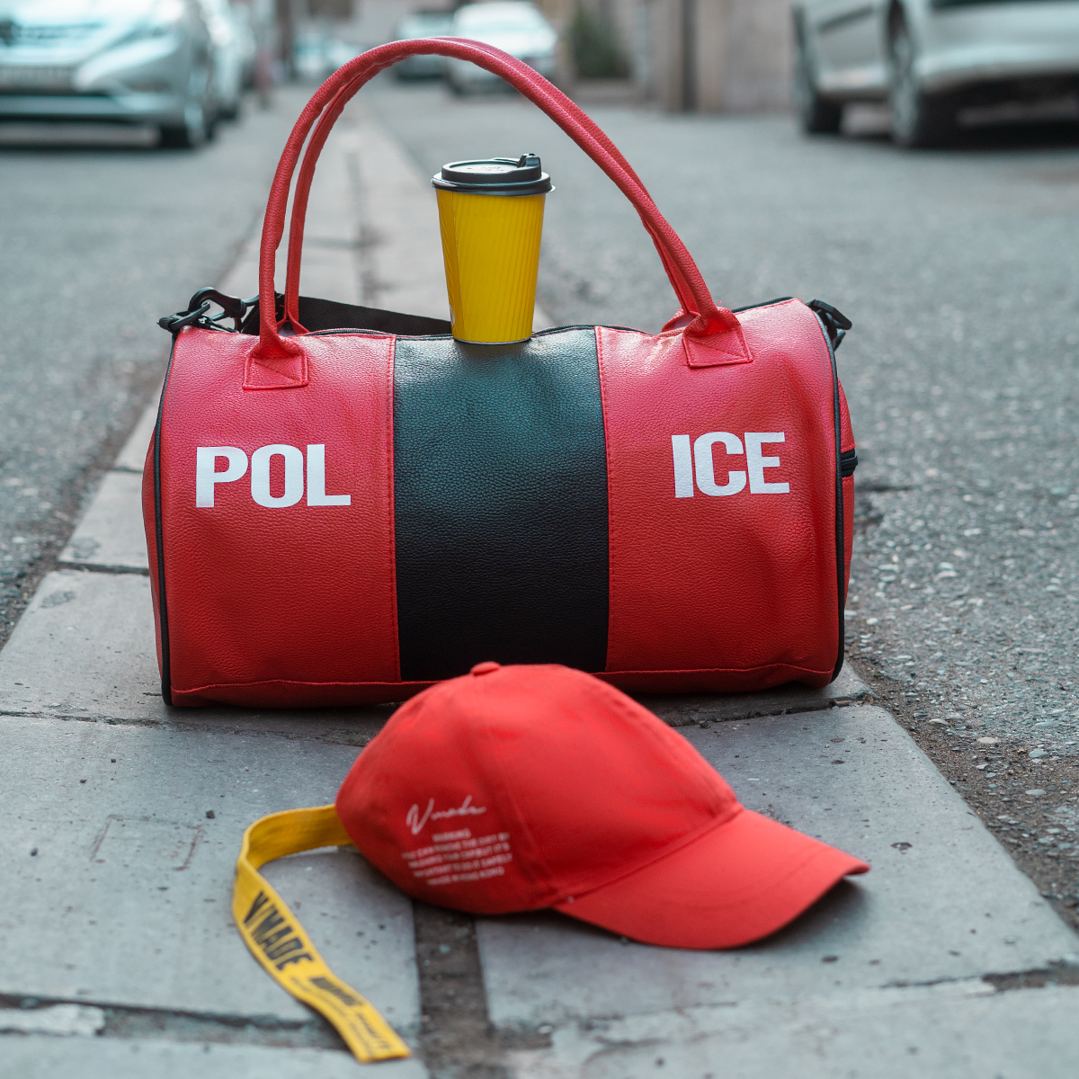 ساک ورزشی قرمز مشکی مدل Police