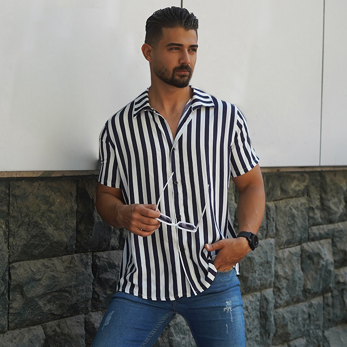 پیراهن مردانه هاوایی راه راه سفید مشکی مدل Siamand