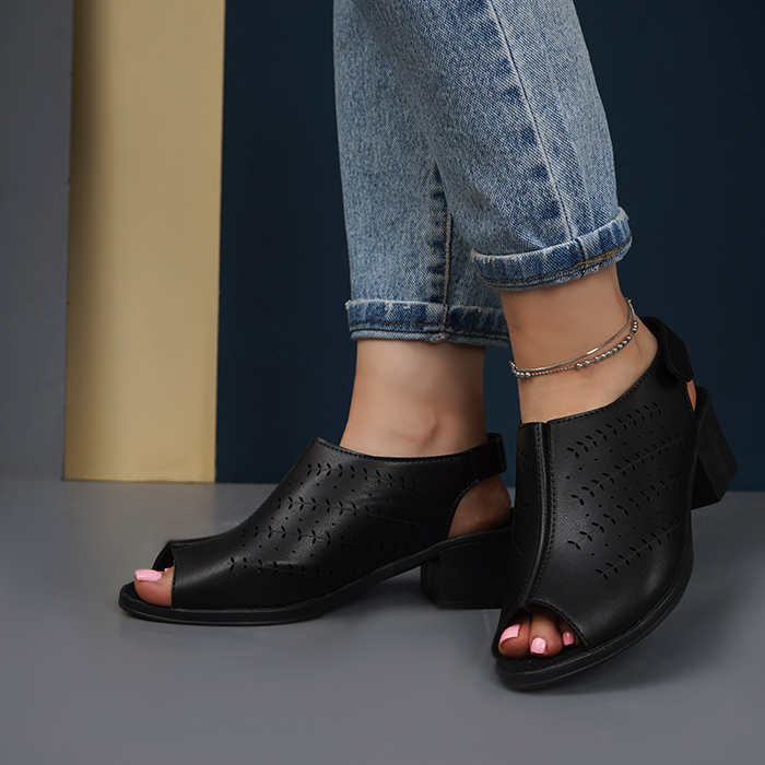 صندل زنانه مشکی مدل mona