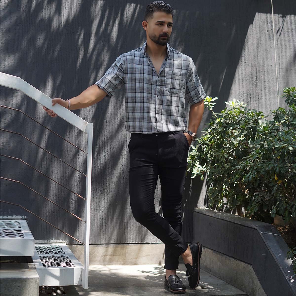 پیراهن آستین کوتاه مردانه طوسی مدل Samyar