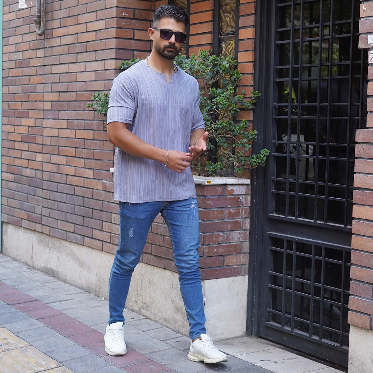 تیشرت مردانه طوسی آستین کوتاه مدل Bardia