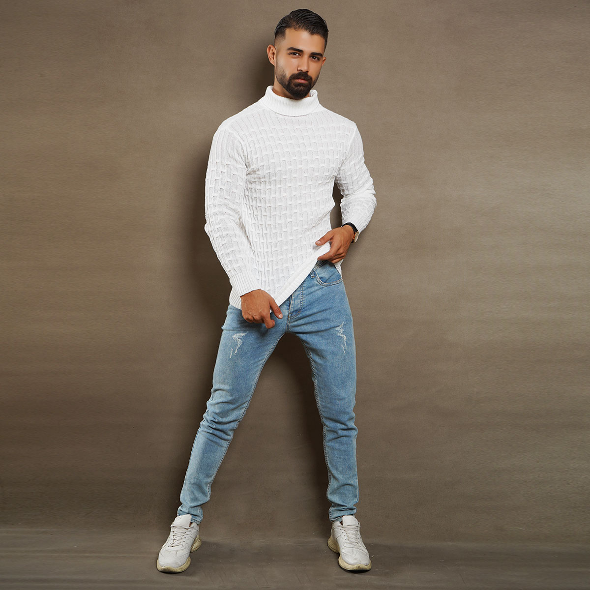 پلیوربافت مردانه سفید یقه اسکی مدل Arad