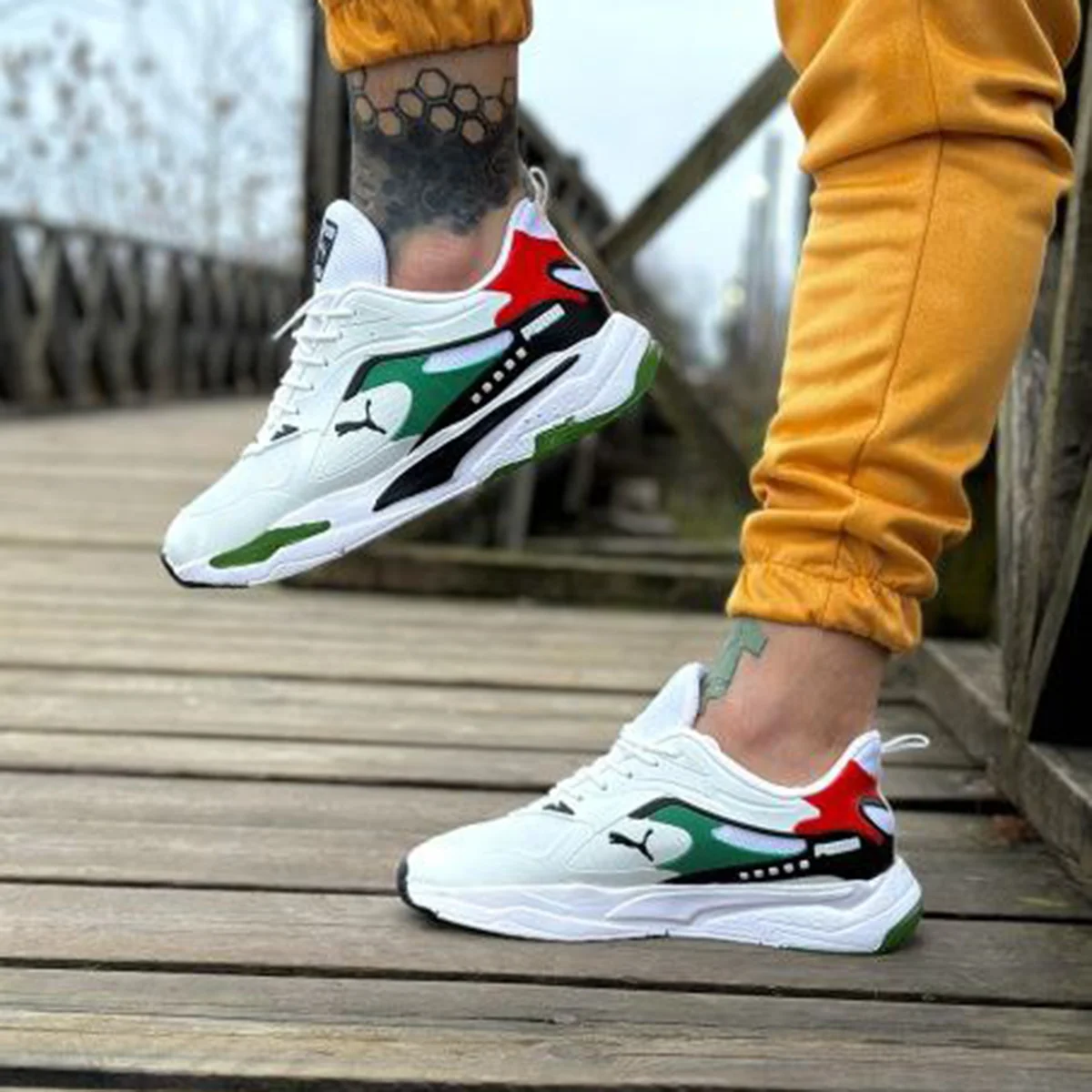 کفش ورزشی مردانه سفید سبز مدل Pumash