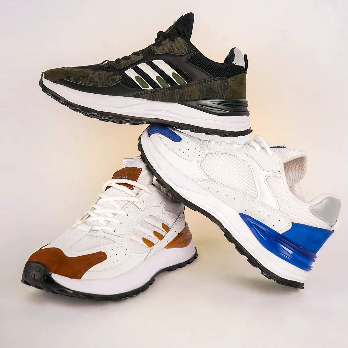 کفش ورزشی مردانه عسلی سفید Adidas مدل Toka