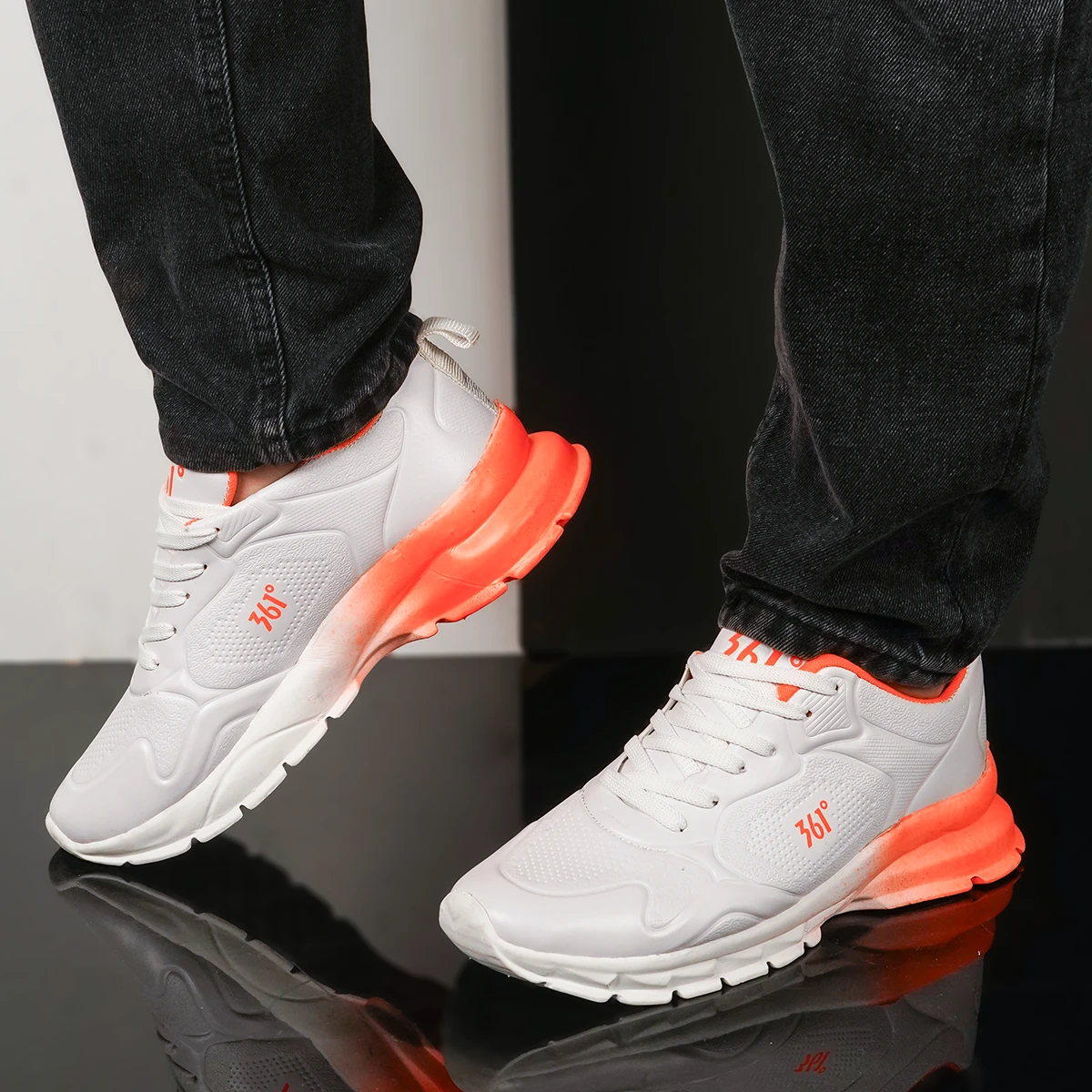 کفش ورزشی مردانه سفید نارنجی مدل 361