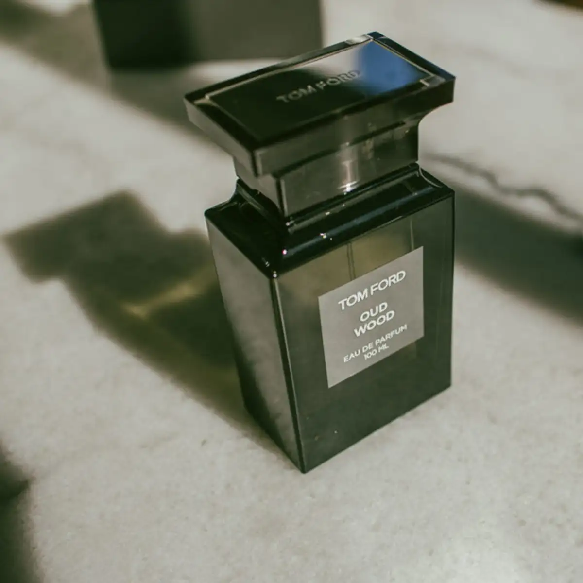 عطر مدل Tom Ford Oud Wood