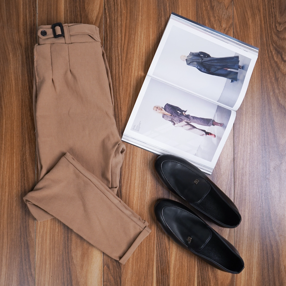 شلوار مردانه کرم یک دکمه مدل Nivan