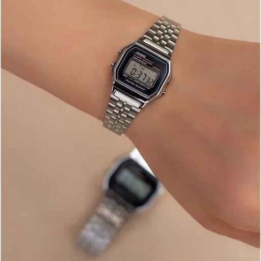 ساعت نقره ای نوستالژی Casio ( زنانه)