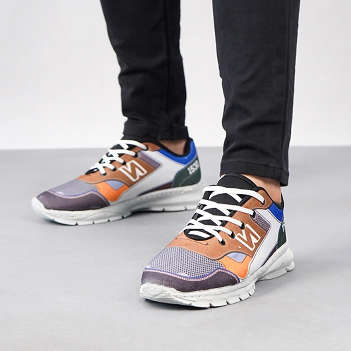 کفش ورزشی (T) قهوه ای نیوبالانس مردانه مدل 1530