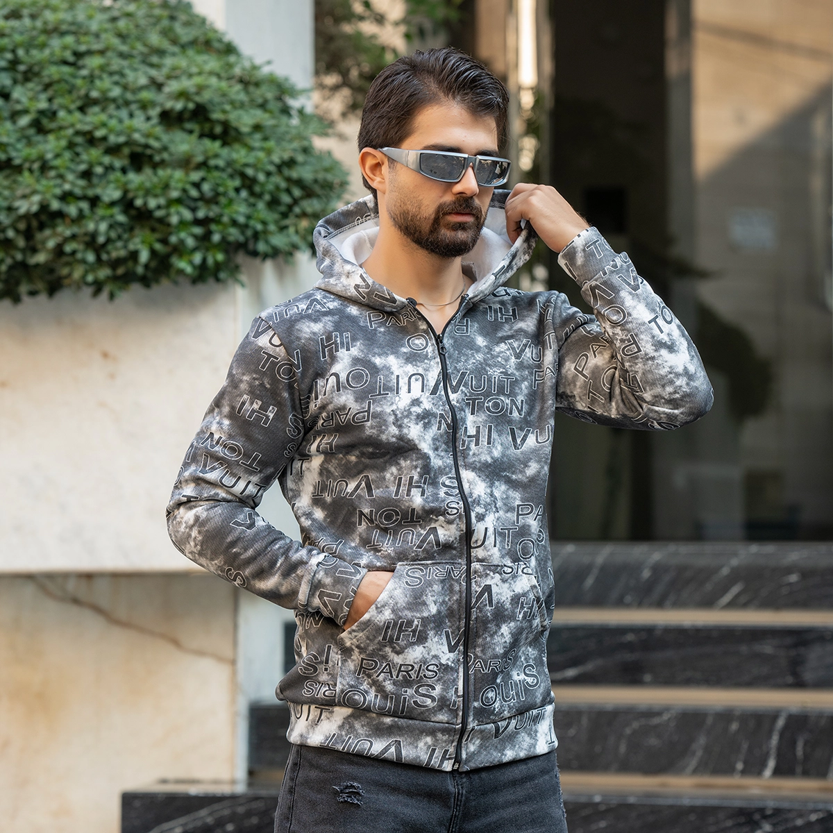 سوییشرت طرحدار مردانه طوسی مدل Roham