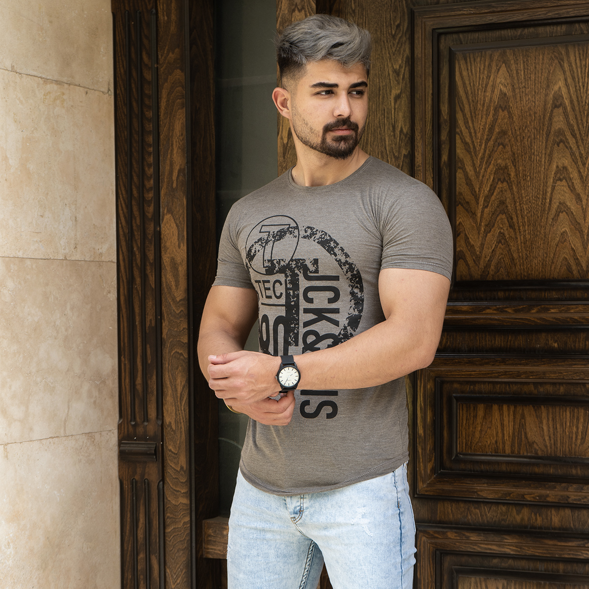 تیشرت مردانه خاکی مدل Romer